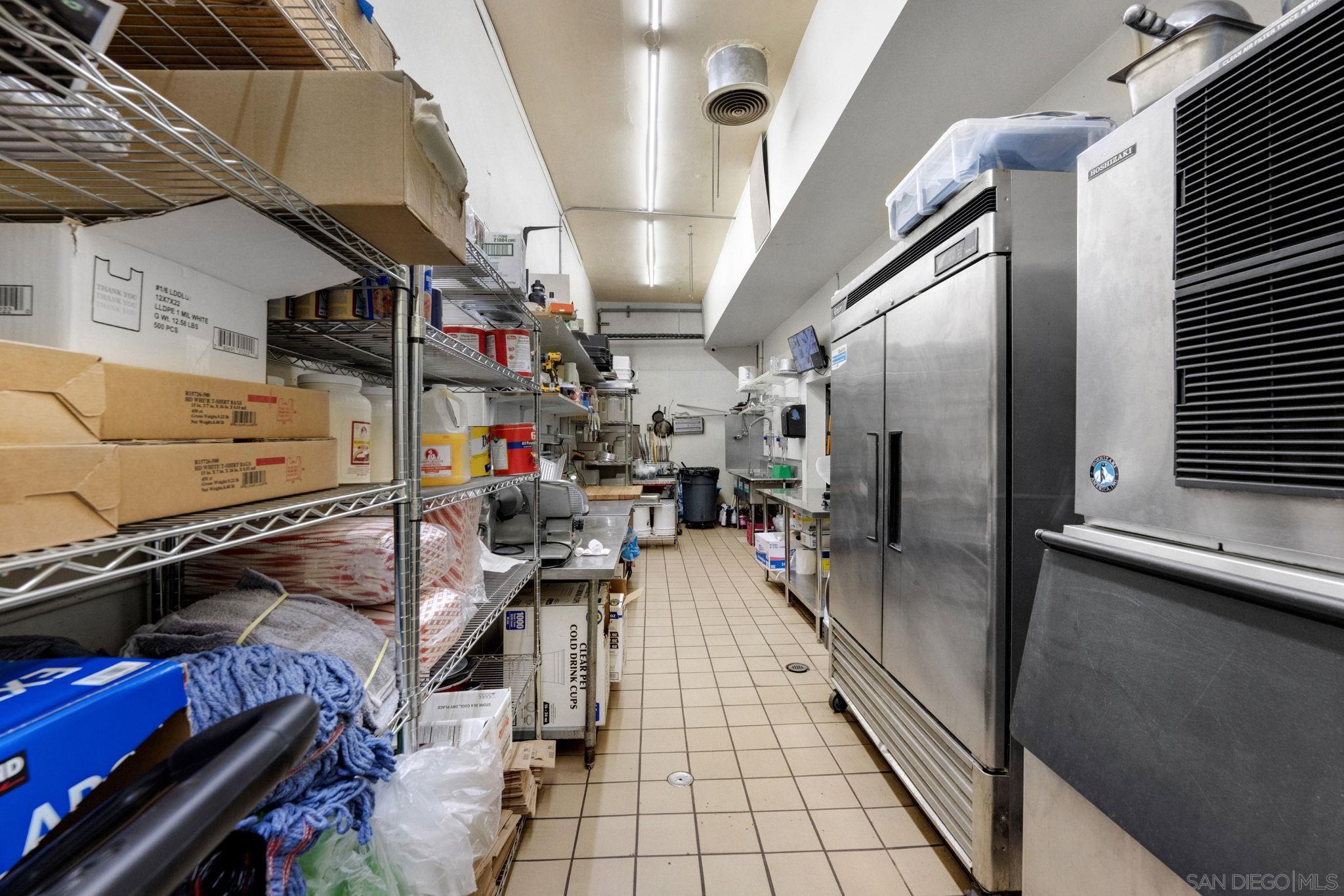 Detail Gallery Image 17 of 36 For 4994  Newport Ave, San Diego,  CA 92107 - – Beds | – Baths