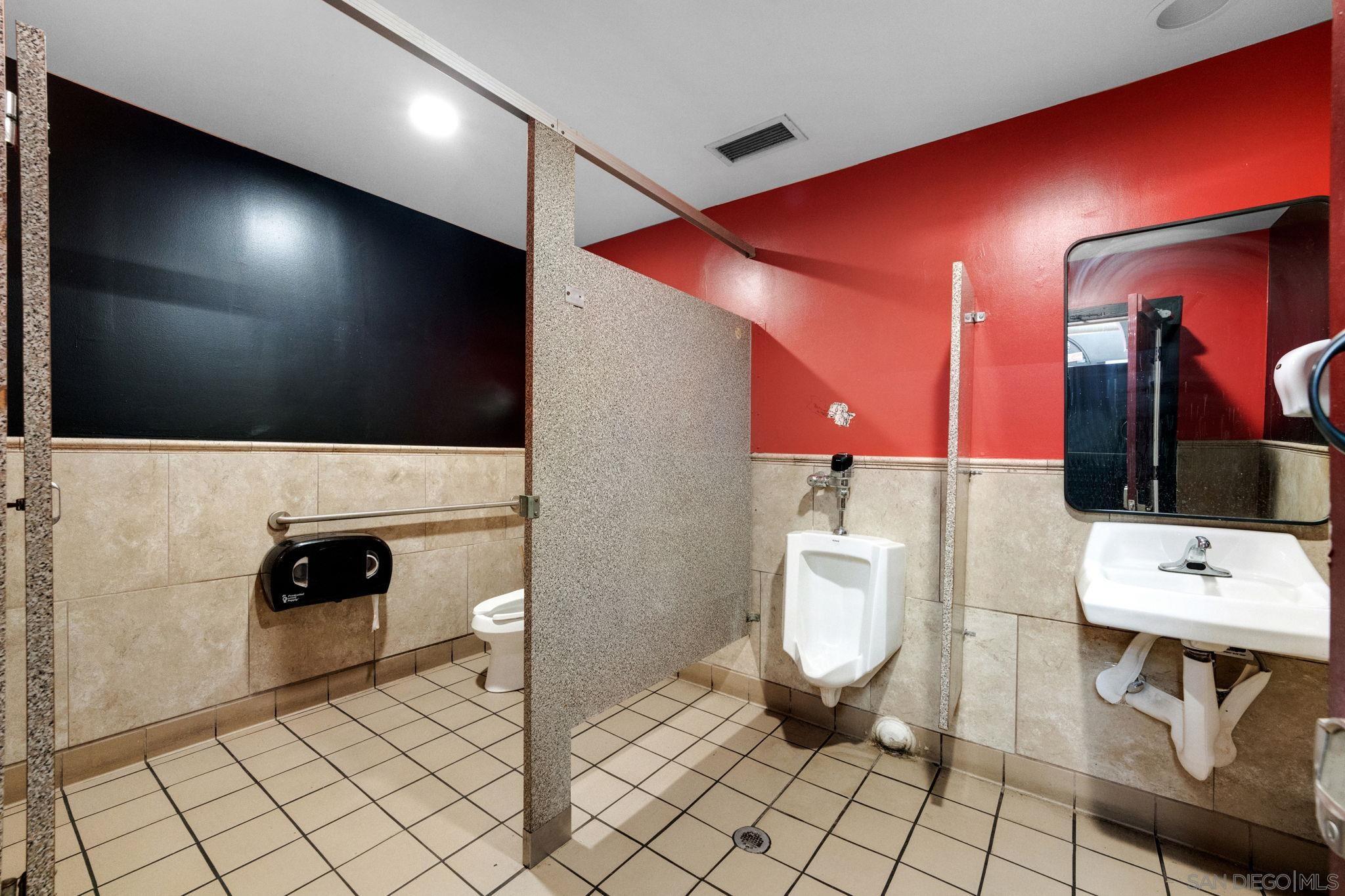 Detail Gallery Image 20 of 36 For 4994  Newport Ave, San Diego,  CA 92107 - – Beds | – Baths