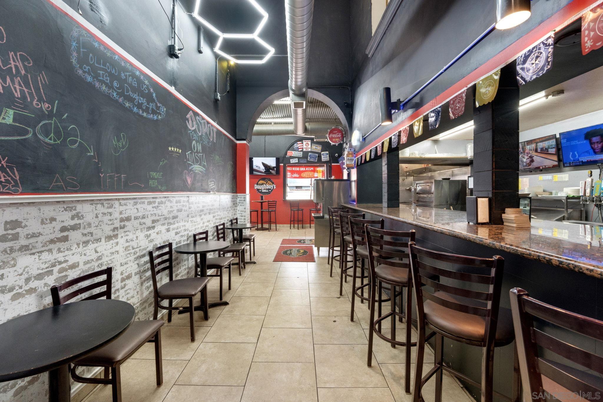 Detail Gallery Image 8 of 36 For 4994  Newport Ave, San Diego,  CA 92107 - – Beds | – Baths