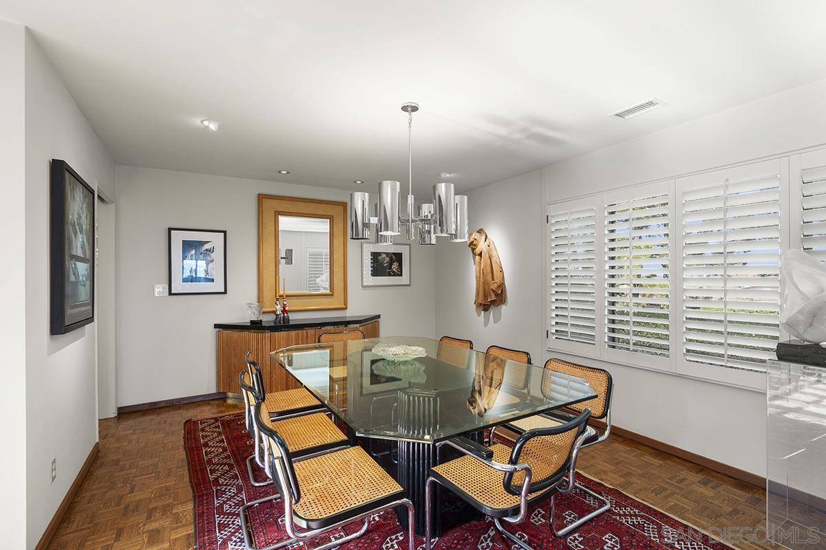 Detail Gallery Image 11 of 73 For 6346  Ridge Manor Avenue, San Diego,  CA 92120 - 5 Beds | 3/1 Baths