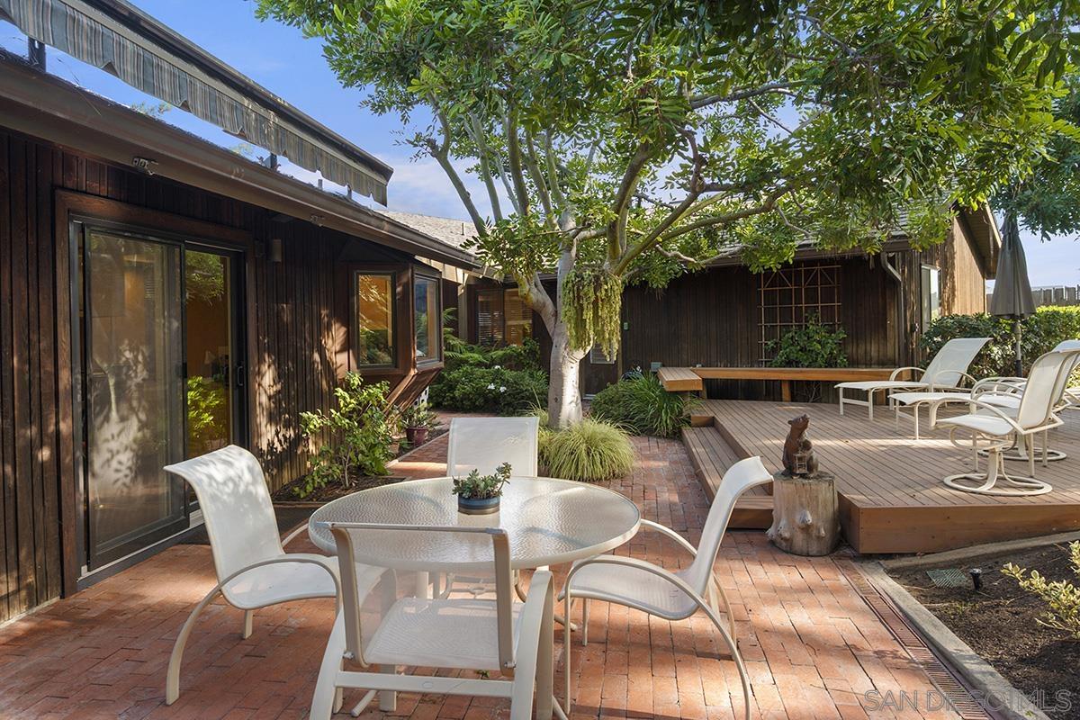 Detail Gallery Image 18 of 73 For 6346  Ridge Manor Avenue, San Diego,  CA 92120 - 5 Beds | 3/1 Baths