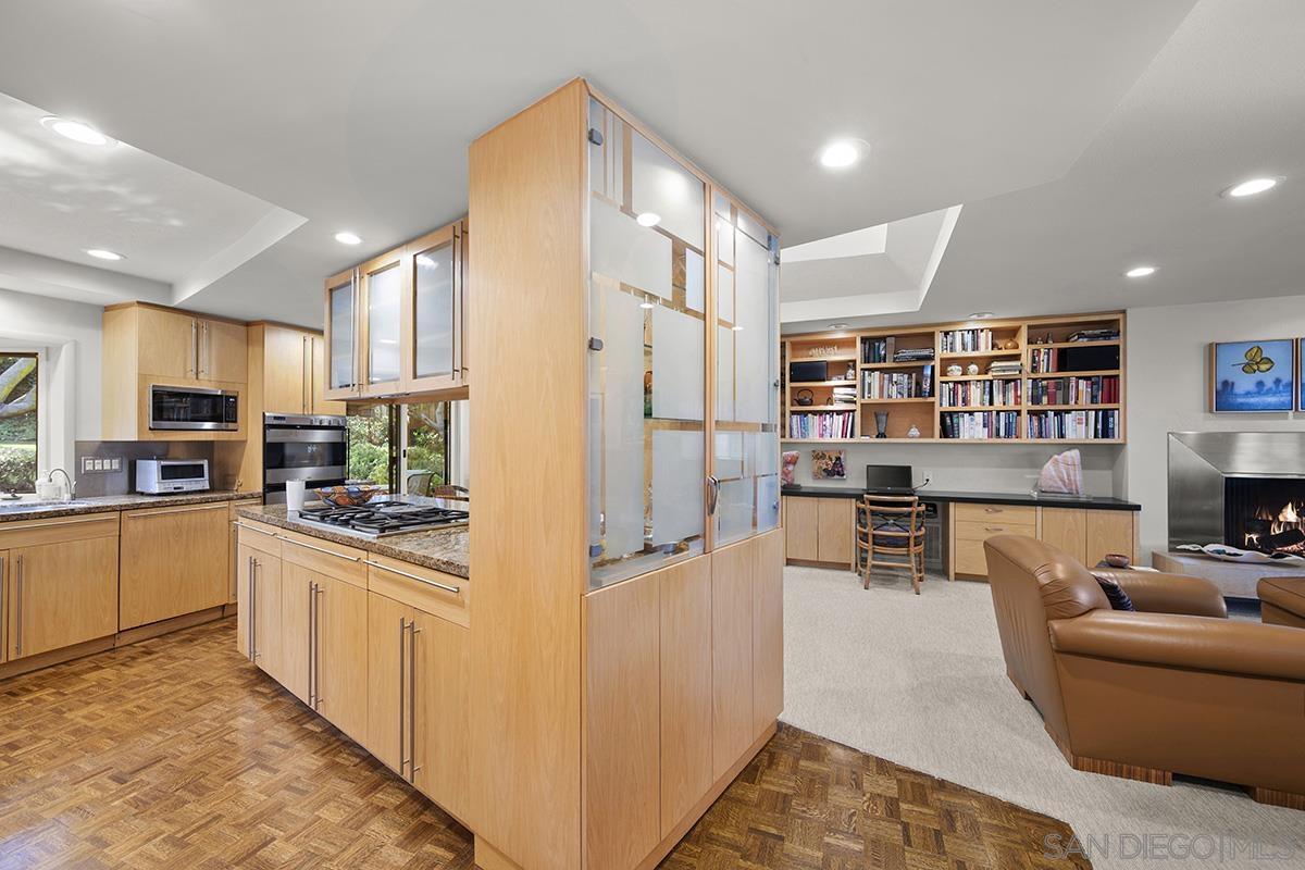 Detail Gallery Image 24 of 73 For 6346  Ridge Manor Avenue, San Diego,  CA 92120 - 5 Beds | 3/1 Baths