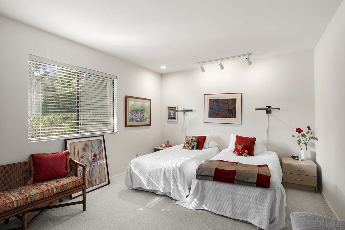 Detail Gallery Image 37 of 73 For 6346  Ridge Manor Avenue, San Diego,  CA 92120 - 5 Beds | 3/1 Baths