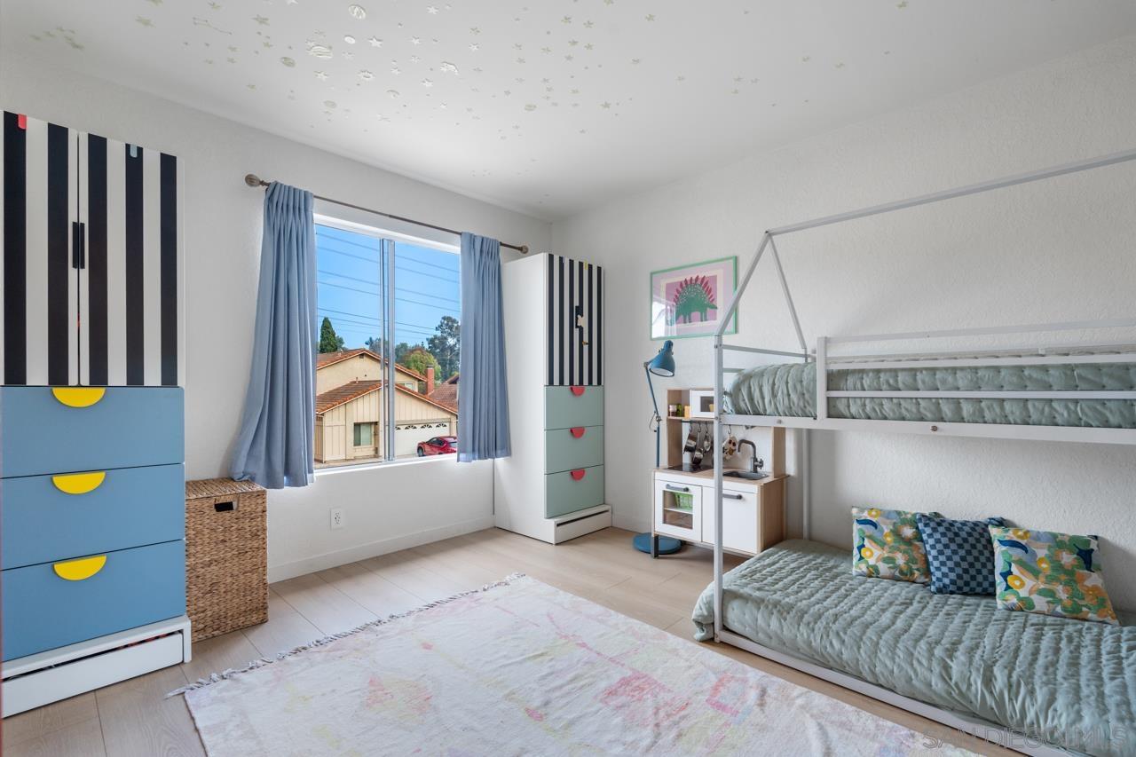 Detail Gallery Image 33 of 71 For 4405  Sierra Morena Ave, Carlsbad,  CA 92010 - 4 Beds | 2/1 Baths