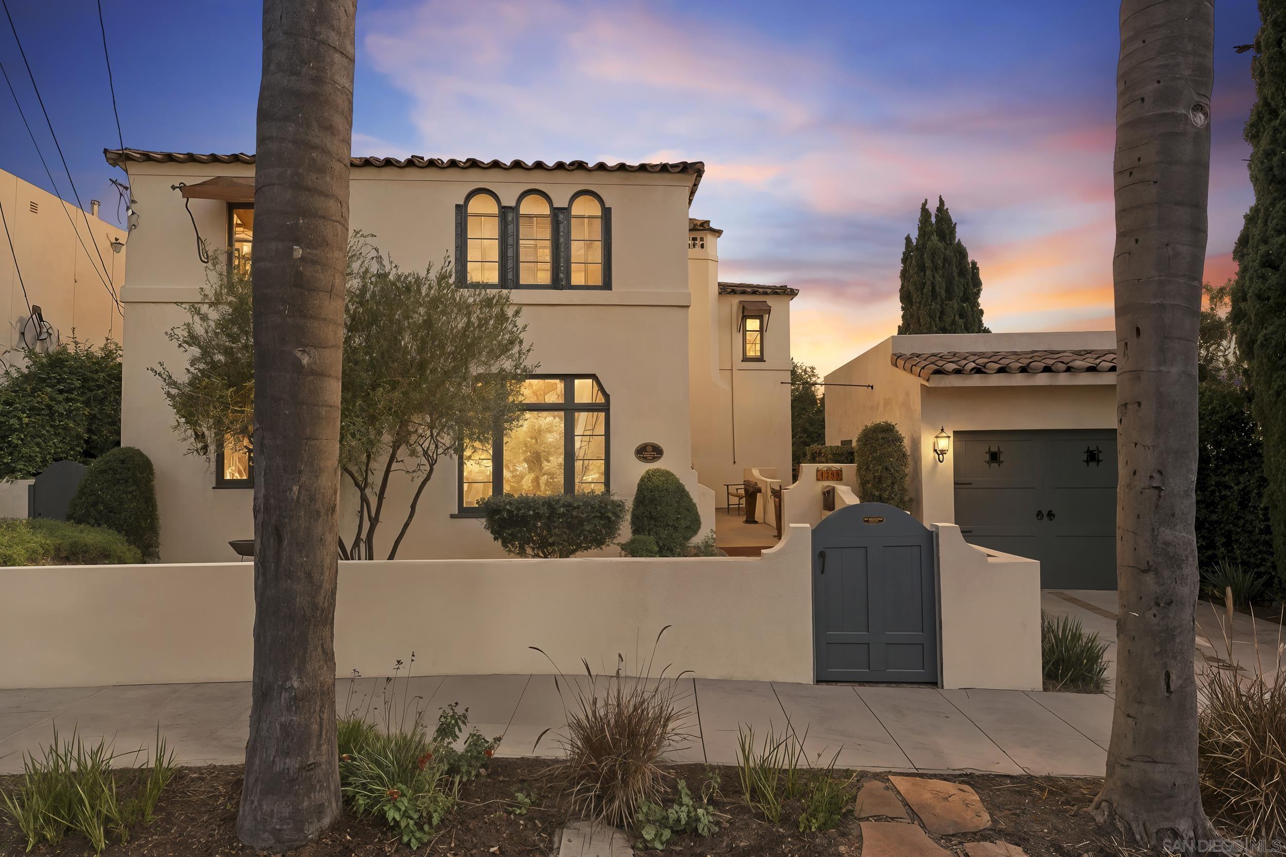 Detail Gallery Image 2 of 53 For 4399  Hermosa Way, San Diego,  CA 92103 - 6 Beds | 3/1 Baths