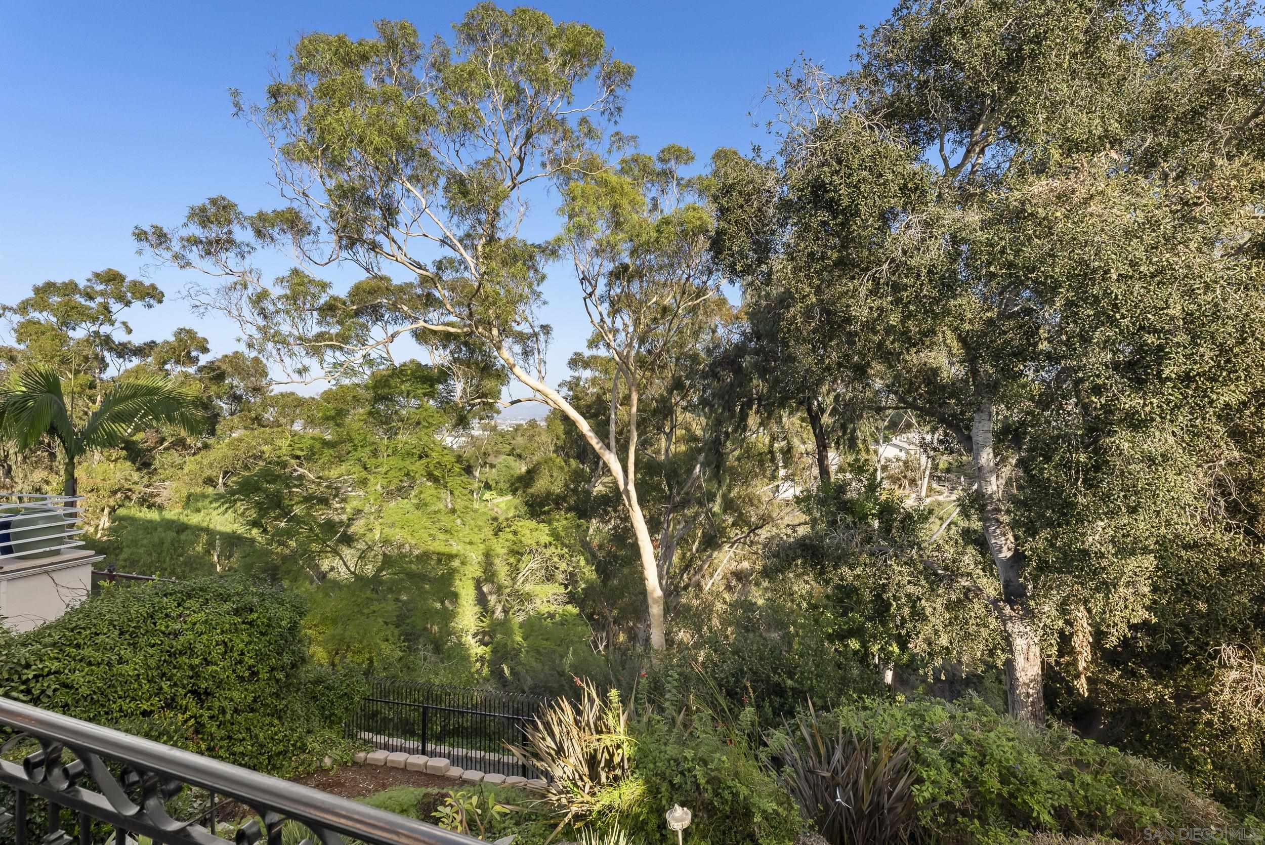 Detail Gallery Image 20 of 53 For 4399  Hermosa Way, San Diego,  CA 92103 - 6 Beds | 3/1 Baths