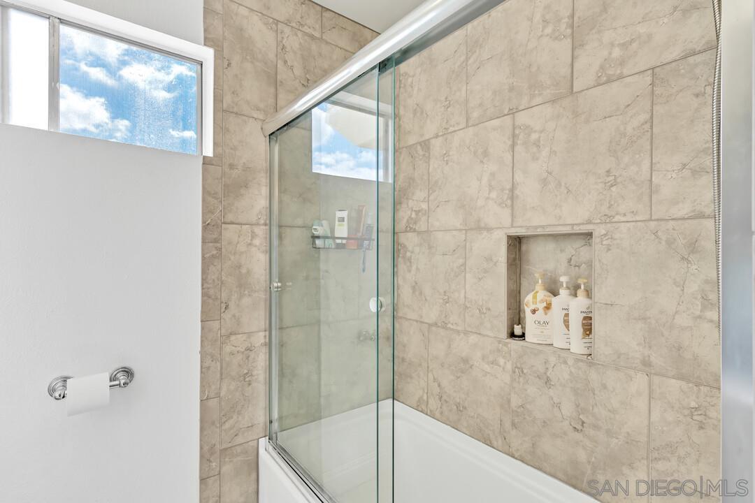 Detail Gallery Image 16 of 26 For 806 E 4th Ave  #8,  Escondido,  CA 92025 - 2 Beds | 2 Baths