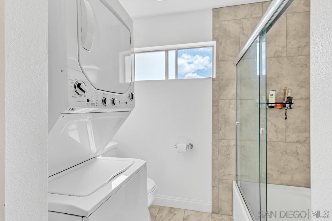 Detail Gallery Image 17 of 26 For 806 E 4th Ave  #8,  Escondido,  CA 92025 - 2 Beds | 2 Baths