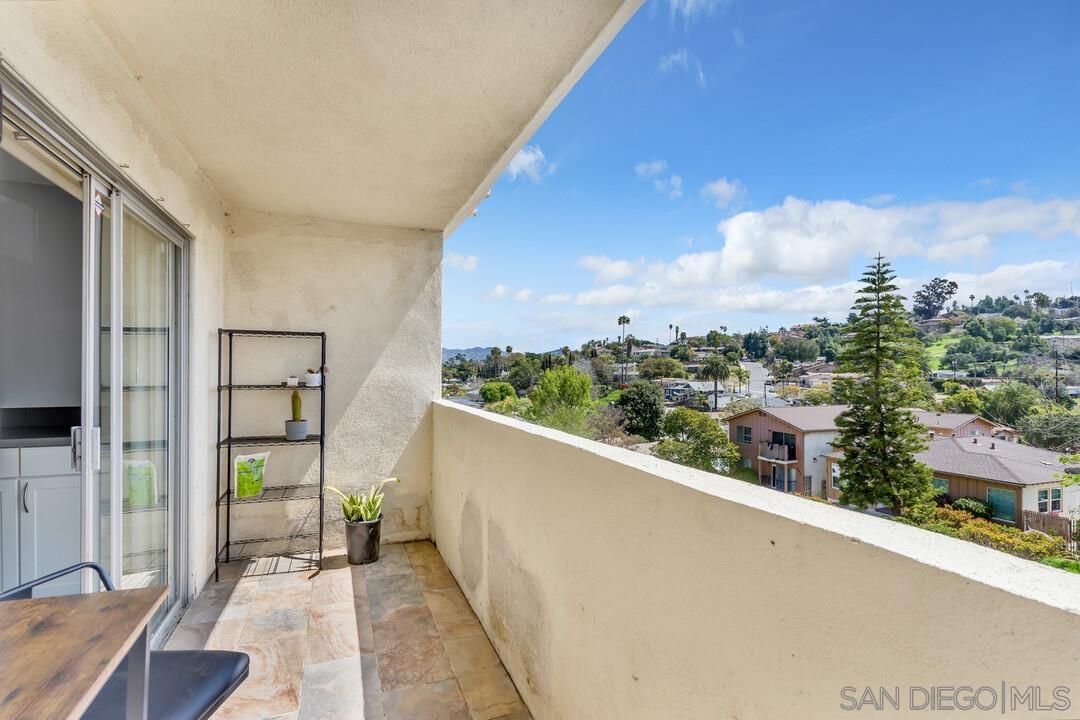 Detail Gallery Image 18 of 26 For 806 E 4th Ave  #8,  Escondido,  CA 92025 - 2 Beds | 2 Baths
