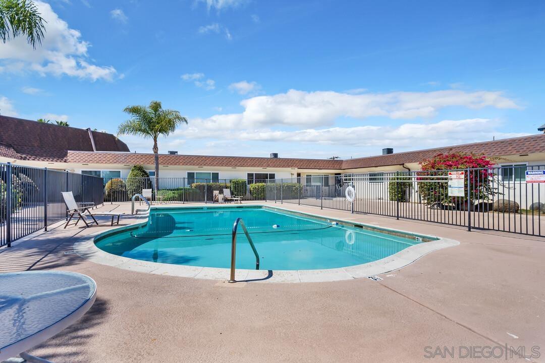 Detail Gallery Image 21 of 26 For 806 E 4th Ave  #8,  Escondido,  CA 92025 - 2 Beds | 2 Baths