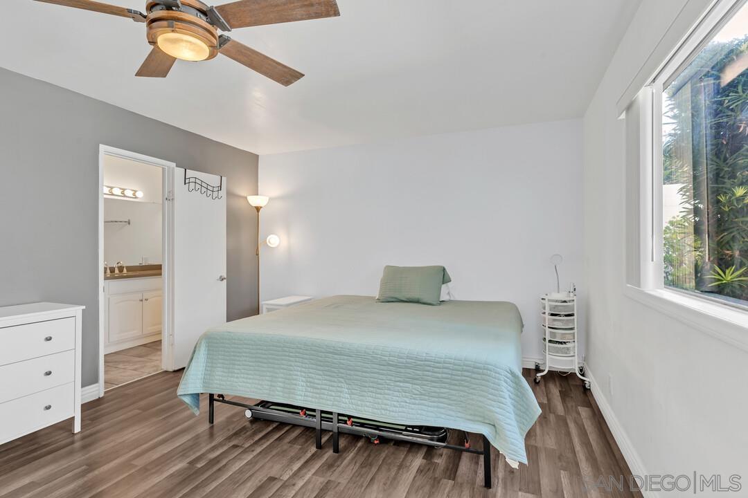 Detail Gallery Image 9 of 26 For 806 E 4th Ave  #8,  Escondido,  CA 92025 - 2 Beds | 2 Baths