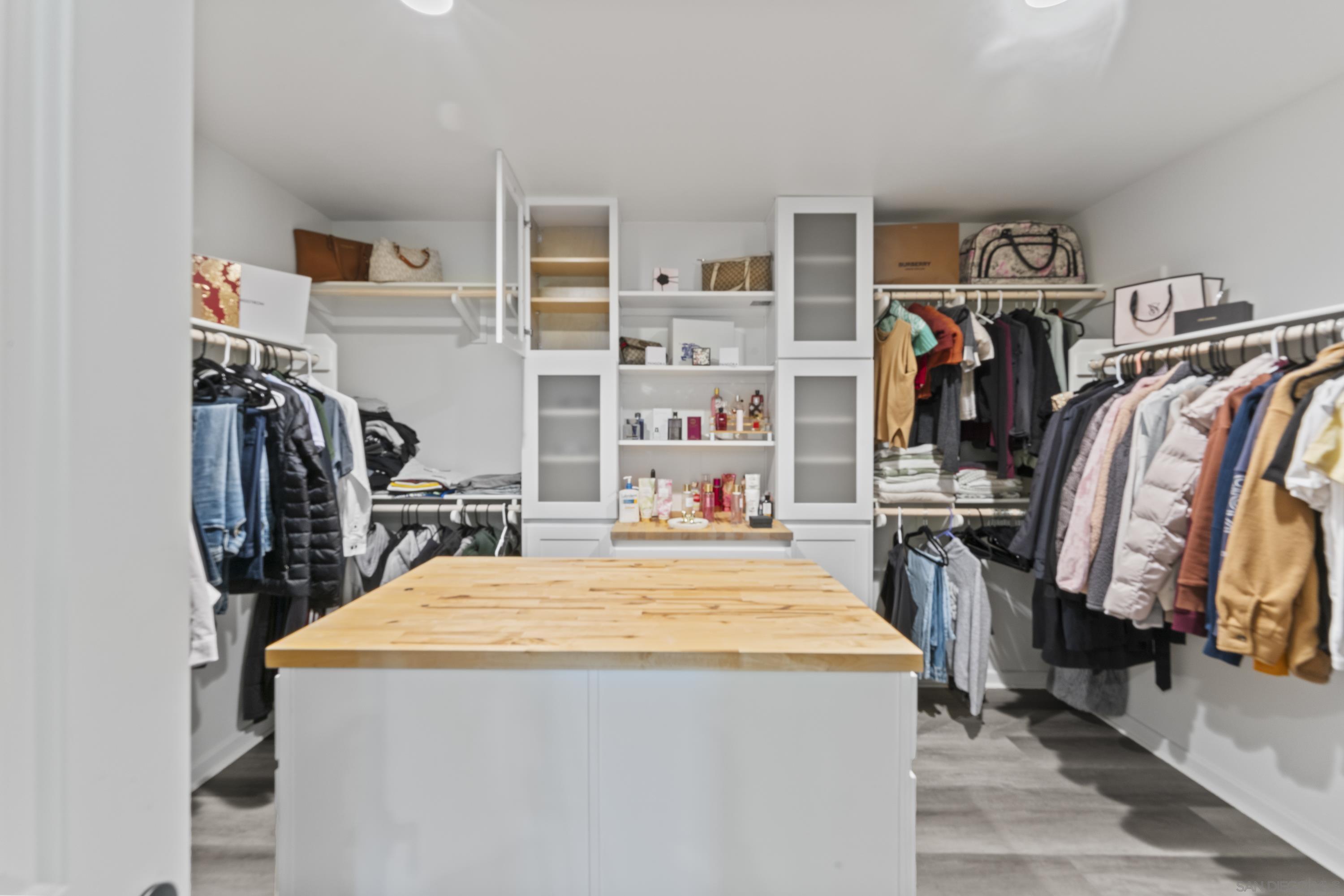 Detail Gallery Image 8 of 21 For 28032  Moosa Creek Way, Valley Center,  CA 92082 - 3 Beds | 2/1 Baths