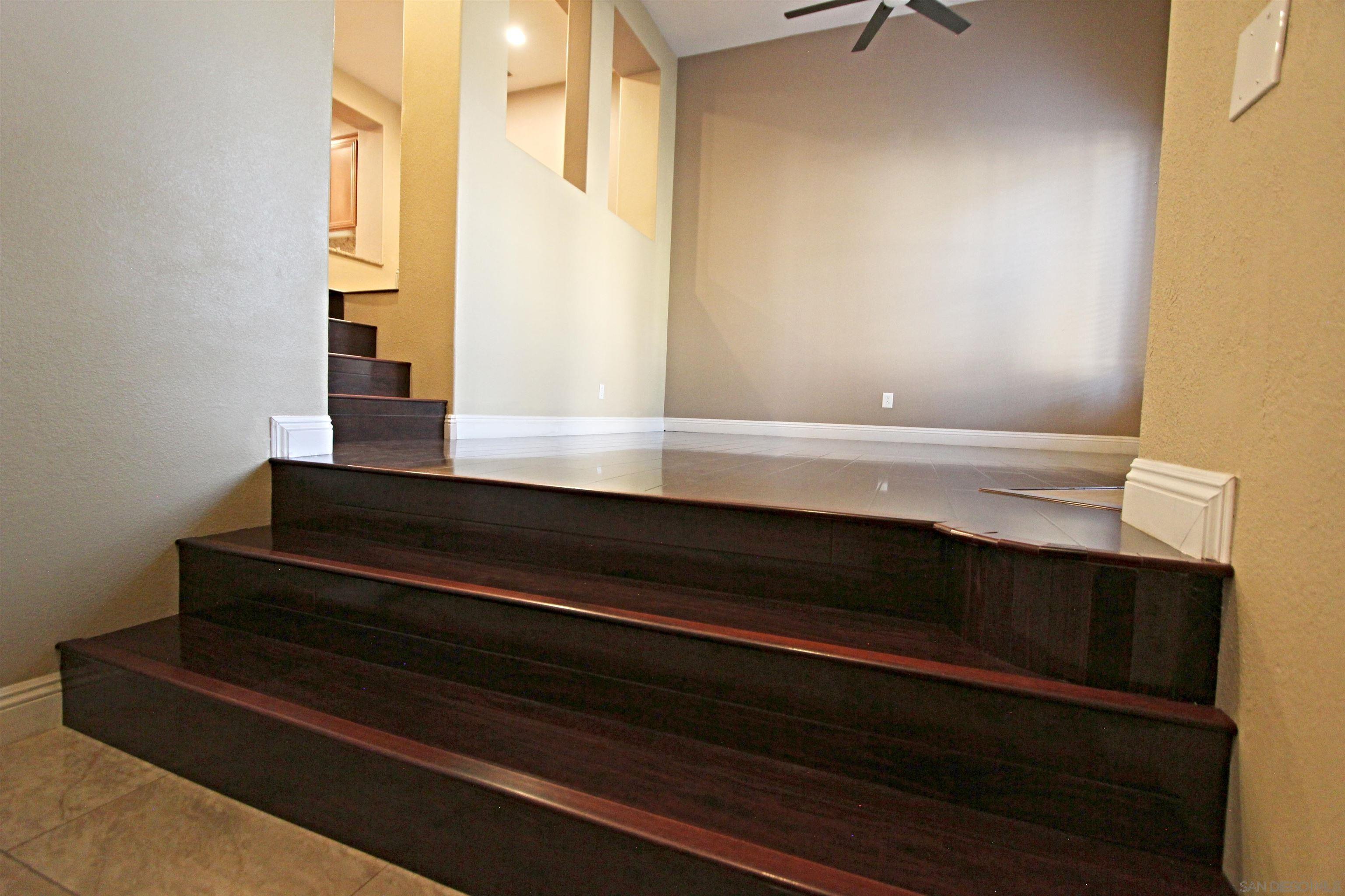 Detail Gallery Image 4 of 25 For 7755  via Montebello  6, San Diego,  CA 92129 - 4 Beds | 3 Baths