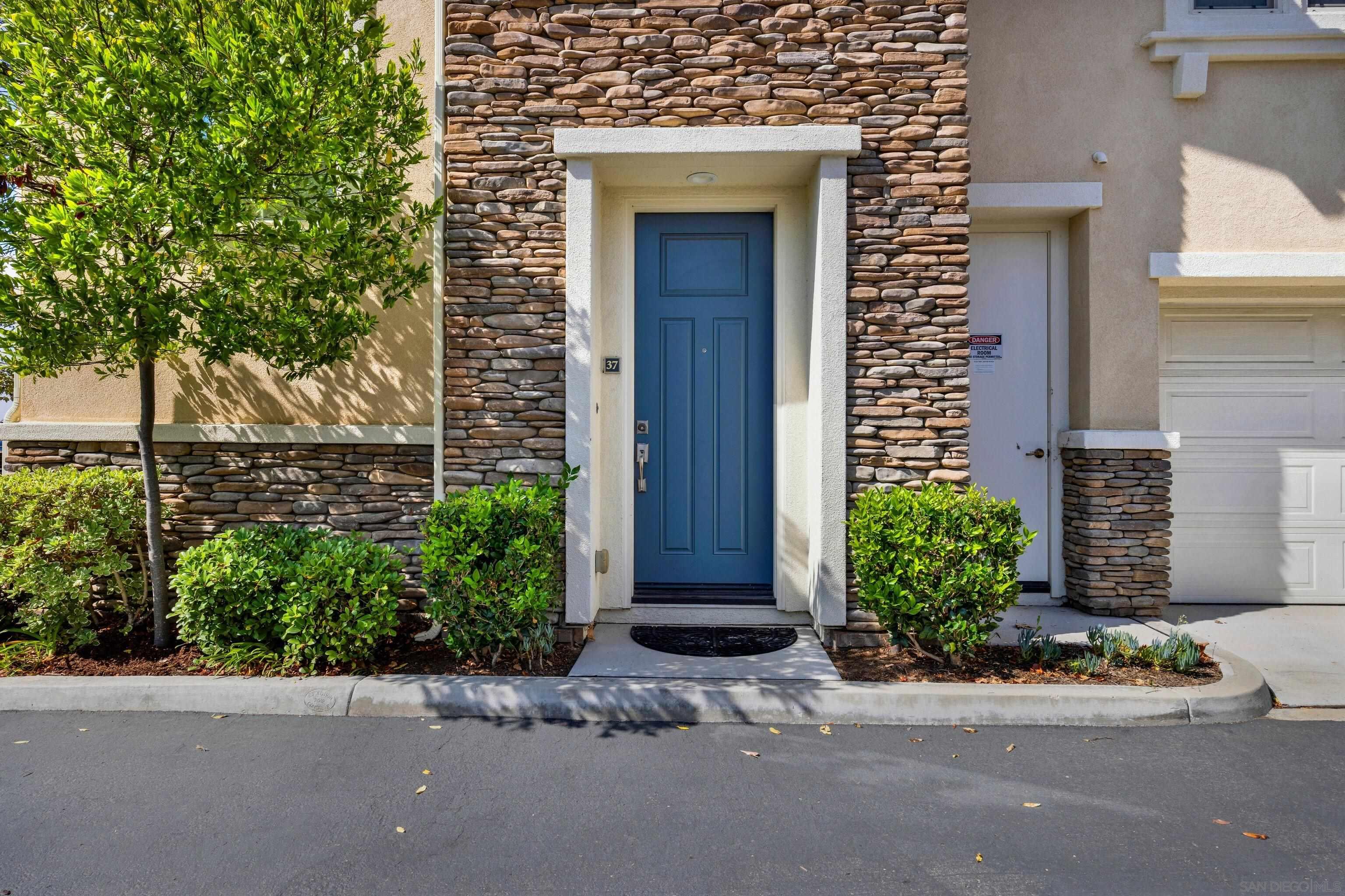 Detail Gallery Image 11 of 57 For 6610  Canopy Ridge Ln  #37,  San Diego,  CA 92121 - 2 Beds | 2 Baths