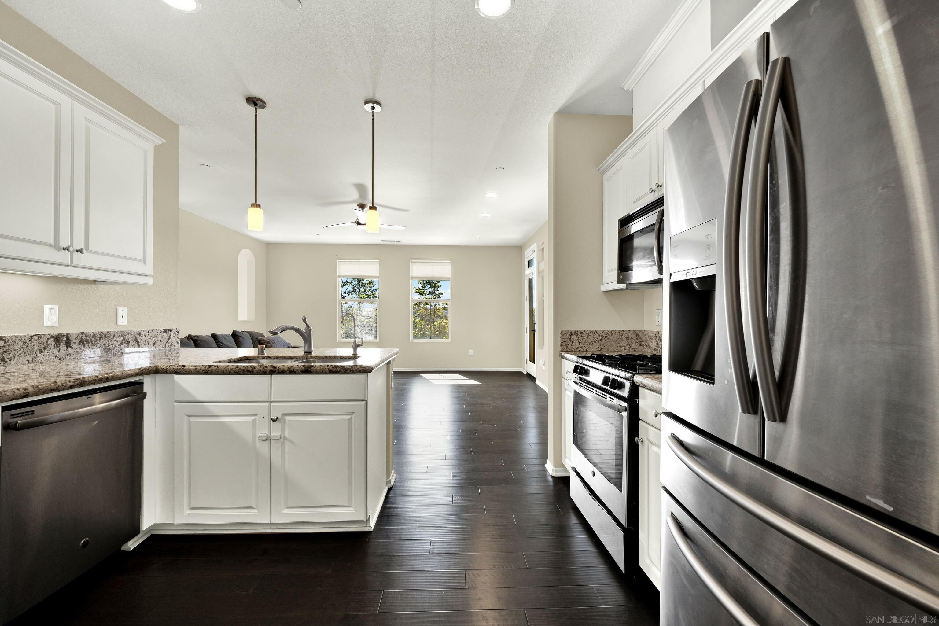 Detail Gallery Image 34 of 57 For 6610  Canopy Ridge Ln  #37,  San Diego,  CA 92121 - 2 Beds | 2 Baths