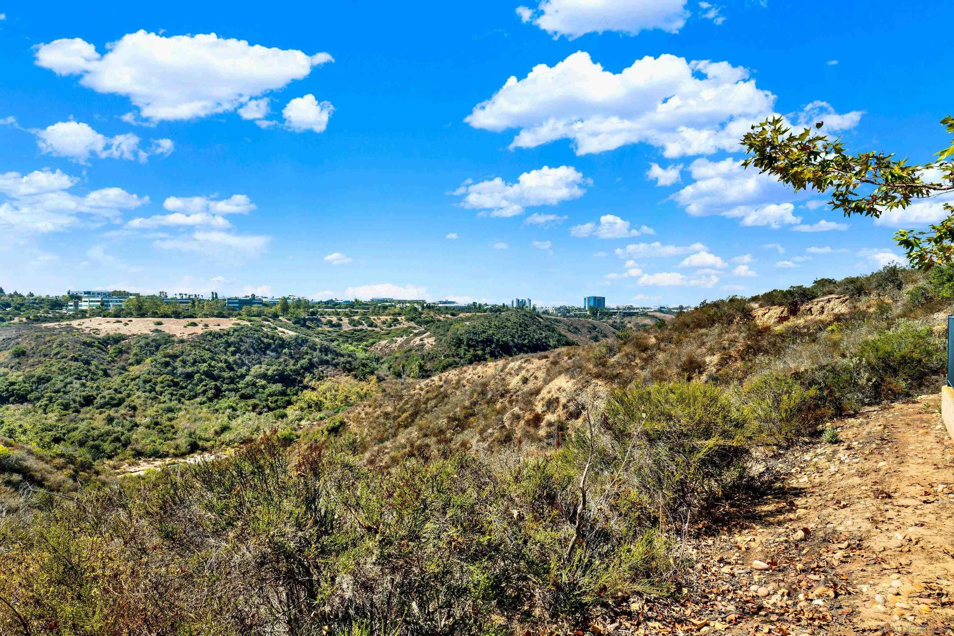 Detail Gallery Image 45 of 57 For 6610  Canopy Ridge Ln  #37,  San Diego,  CA 92121 - 2 Beds | 2 Baths