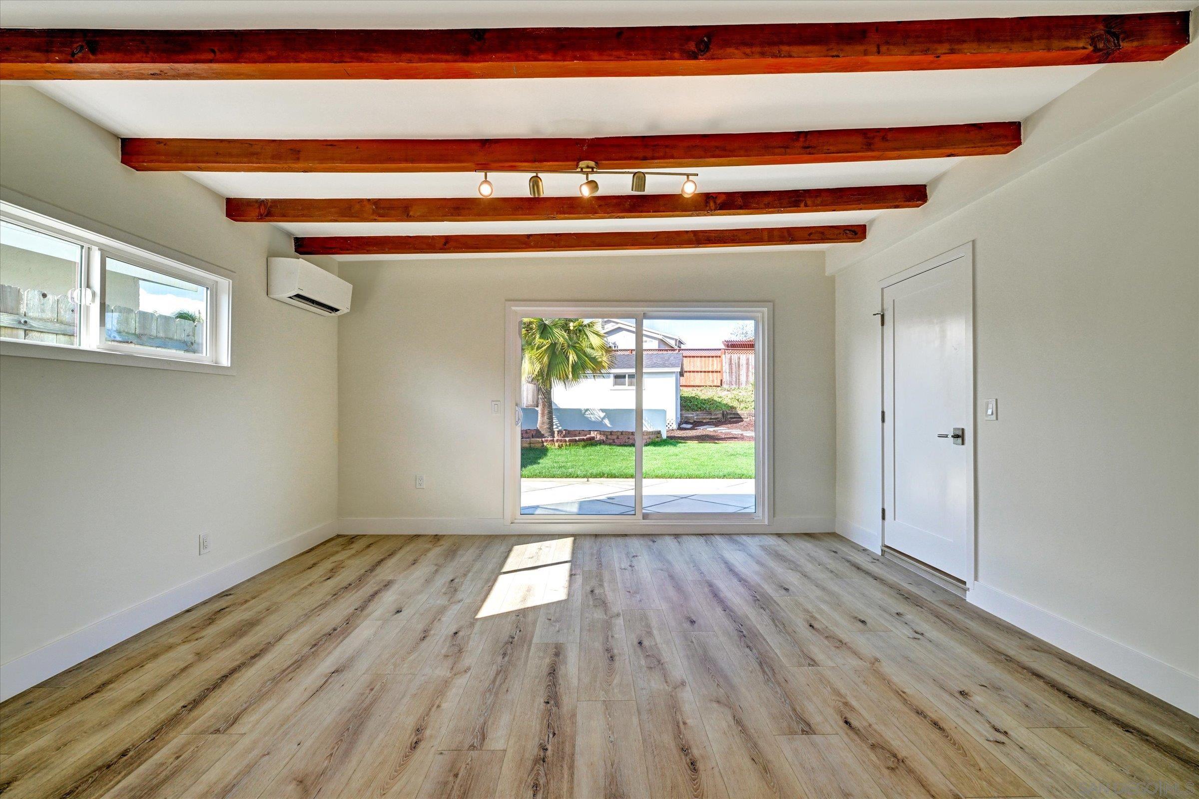 Detail Gallery Image 24 of 39 For 2802  Cowley Way, San Diego,  CA 92110 - 4 Beds | 3 Baths