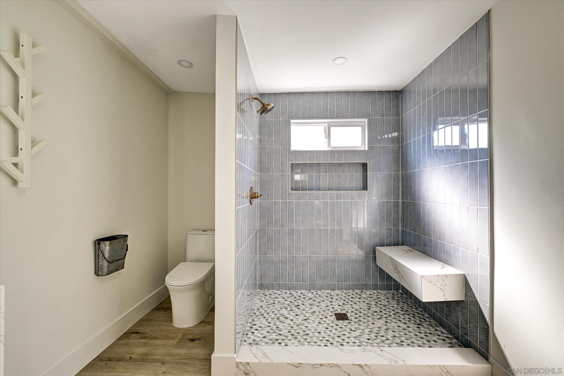 Detail Gallery Image 29 of 39 For 2802  Cowley Way, San Diego,  CA 92110 - 4 Beds | 3 Baths