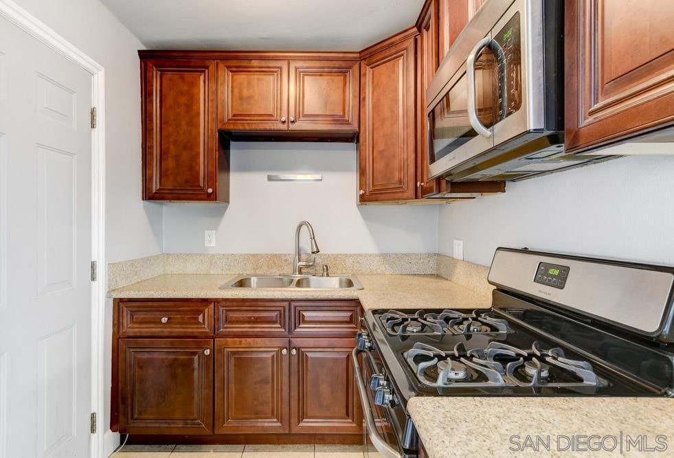 Detail Gallery Image 12 of 27 For 3410  Fairmount Ave, San Diego,  CA 92105 - 2 Beds | 1 Baths
