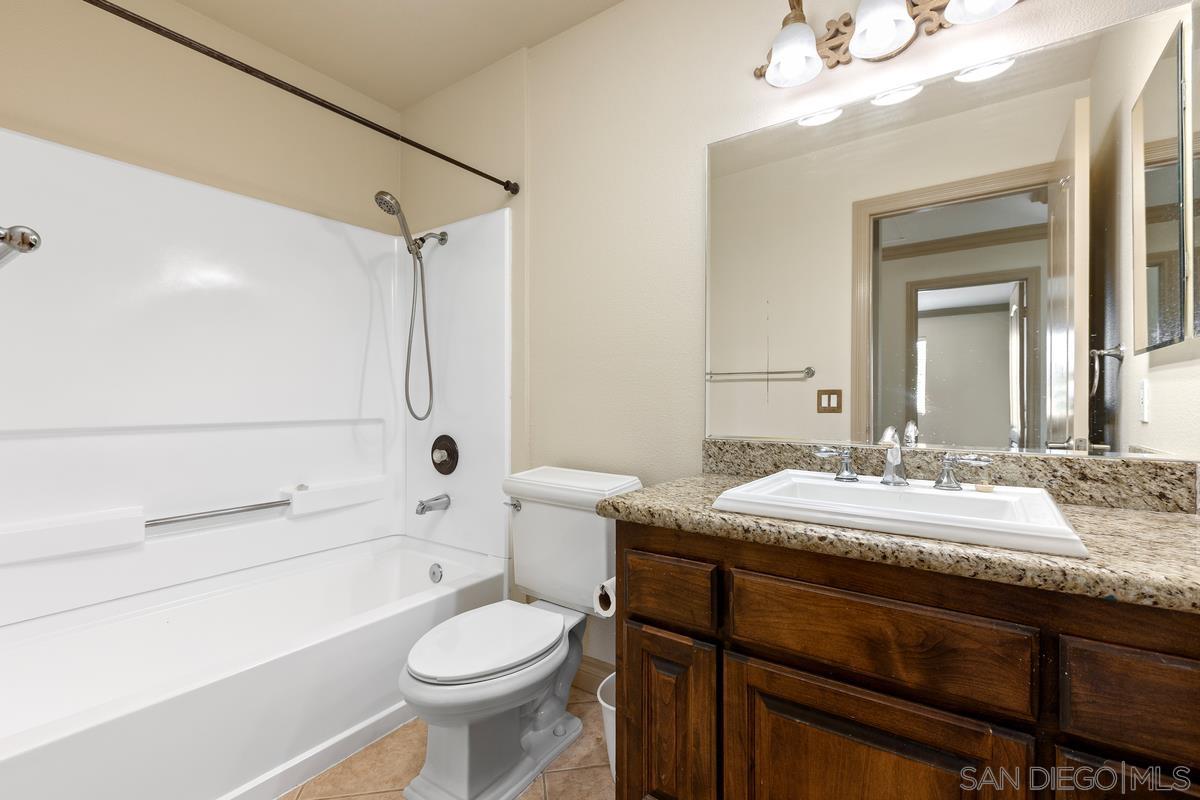 Detail Gallery Image 17 of 38 For 214  Woodland Pkwy  201, San Marcos,  CA 92069 - 2 Beds | 2 Baths