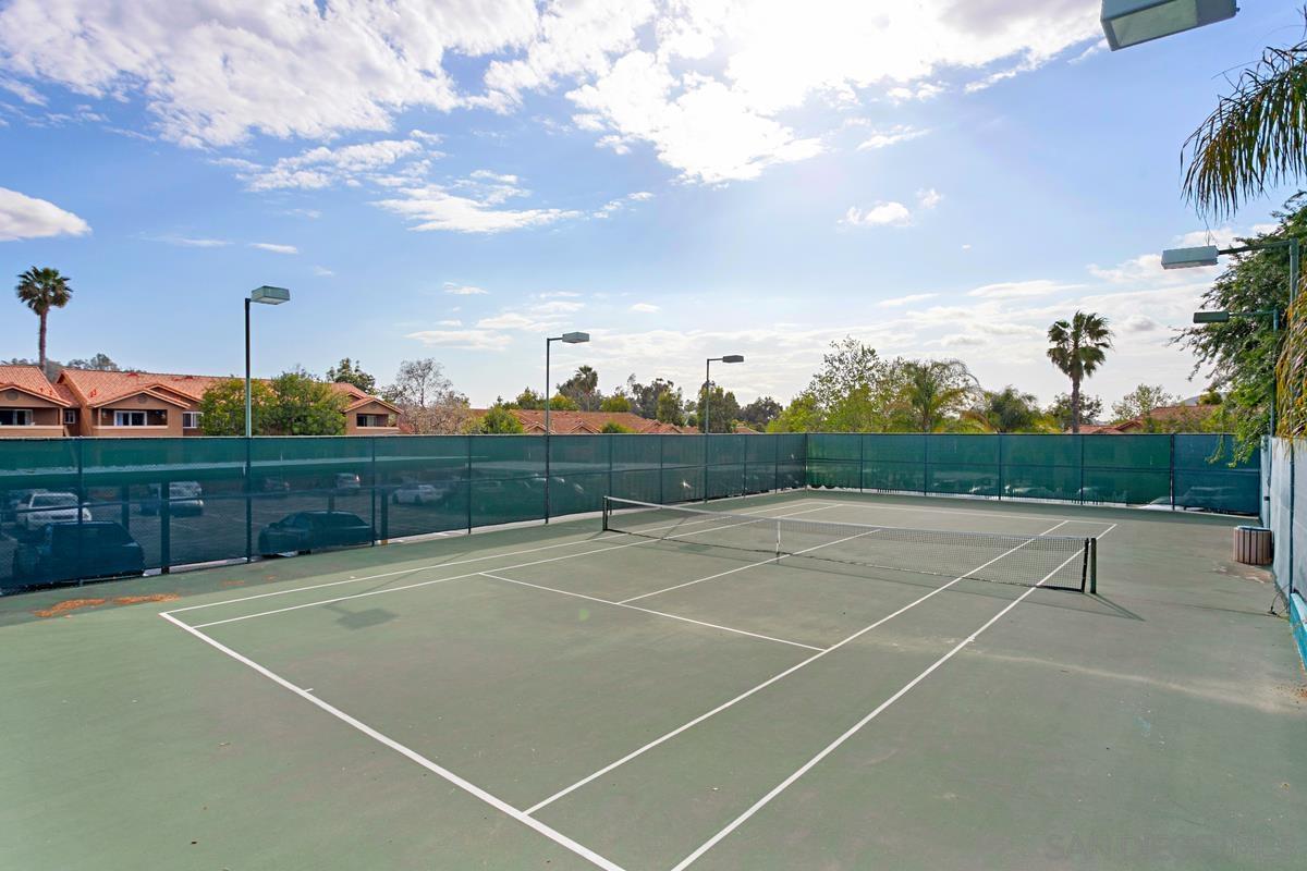 Detail Gallery Image 33 of 38 For 214  Woodland Pkwy  201, San Marcos,  CA 92069 - 2 Beds | 2 Baths