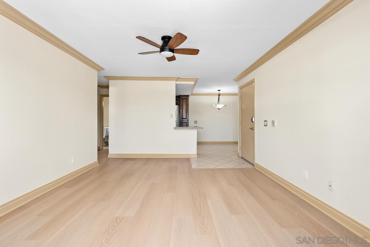 Detail Gallery Image 5 of 38 For 214  Woodland Pkwy  201, San Marcos,  CA 92069 - 2 Beds | 2 Baths