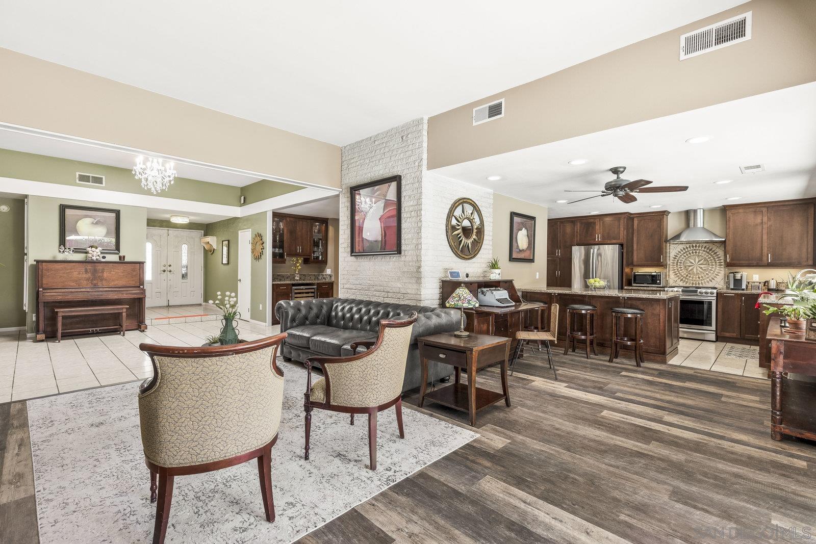 Detail Gallery Image 10 of 42 For 14152  Kendra Way, Poway,  CA 92064 - 4 Beds | 2 Baths