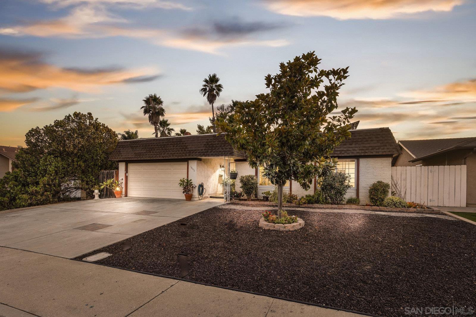 Detail Gallery Image 3 of 42 For 14152  Kendra Way, Poway,  CA 92064 - 4 Beds | 2 Baths