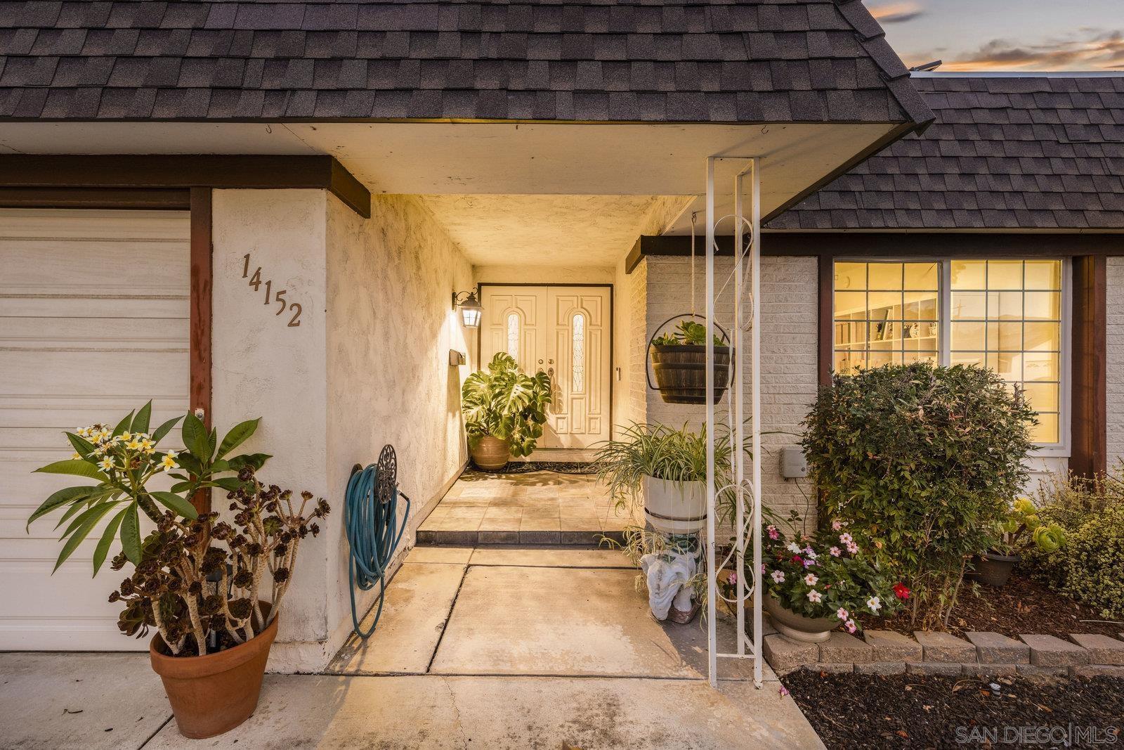 Detail Gallery Image 4 of 42 For 14152  Kendra Way, Poway,  CA 92064 - 4 Beds | 2 Baths