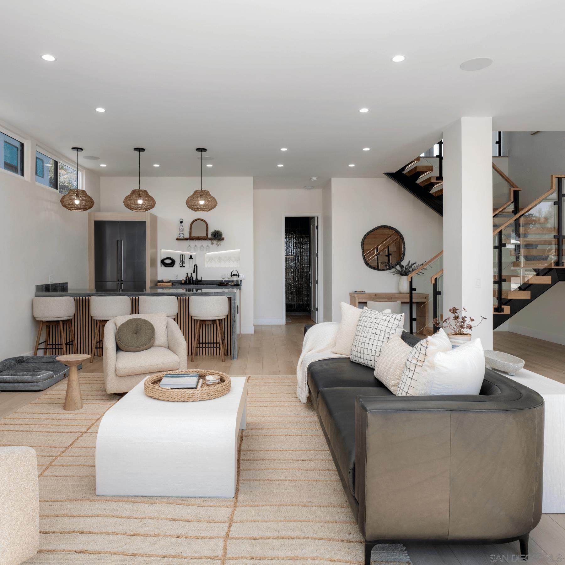 Detail Gallery Image 14 of 22 For 5140  Los Robles Drive, Carlsbad,  CA 92008 - – Beds | – Baths