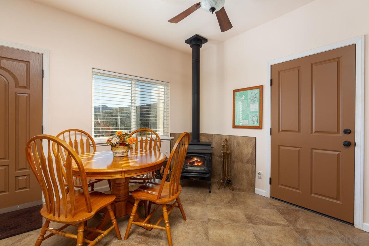 Detail Gallery Image 4 of 28 For 34672  Navajo Road, Julian,  CA 92036 - 2 Beds | 2/1 Baths