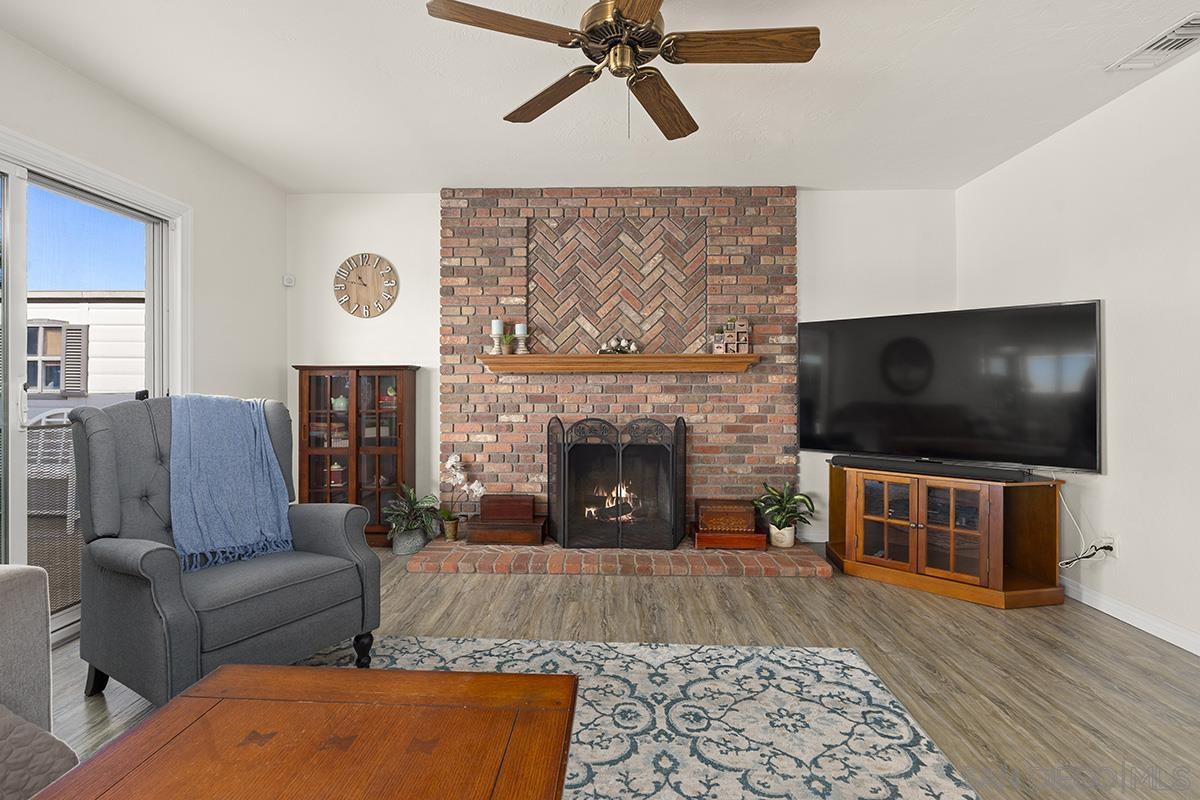 Detail Gallery Image 13 of 39 For 1718  Outer Dr., El Cajon,  CA 92021 - 3 Beds | 2 Baths