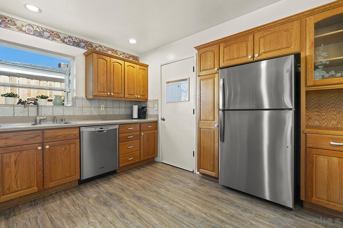 Detail Gallery Image 23 of 39 For 1718  Outer Dr., El Cajon,  CA 92021 - 3 Beds | 2 Baths