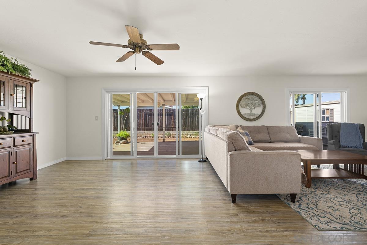 Detail Gallery Image 9 of 39 For 1718  Outer Dr., El Cajon,  CA 92021 - 3 Beds | 2 Baths