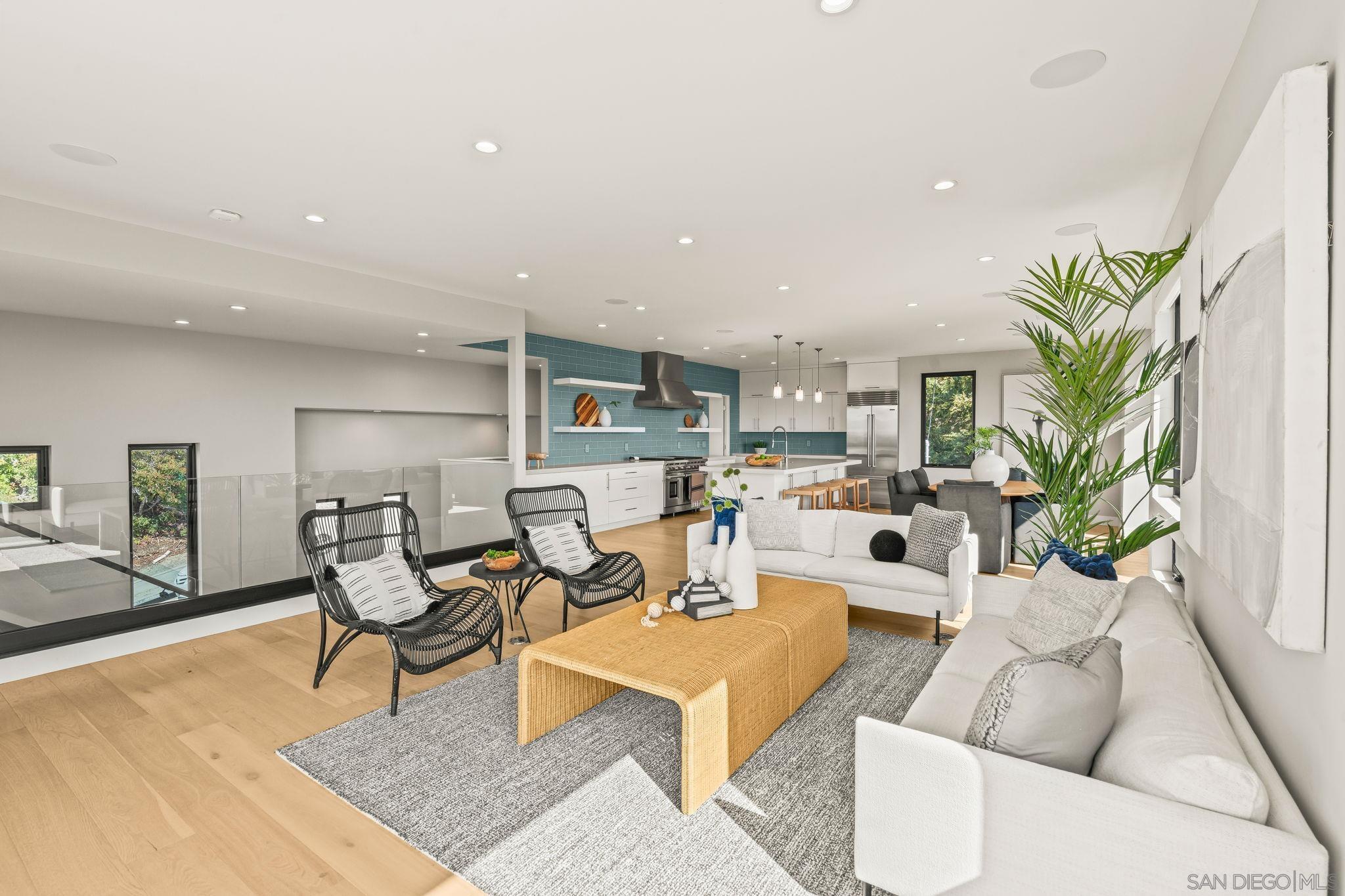 Detail Gallery Image 16 of 58 For 1505  Loring St, San Diego,  CA 92109 - 4 Beds | 4 Baths