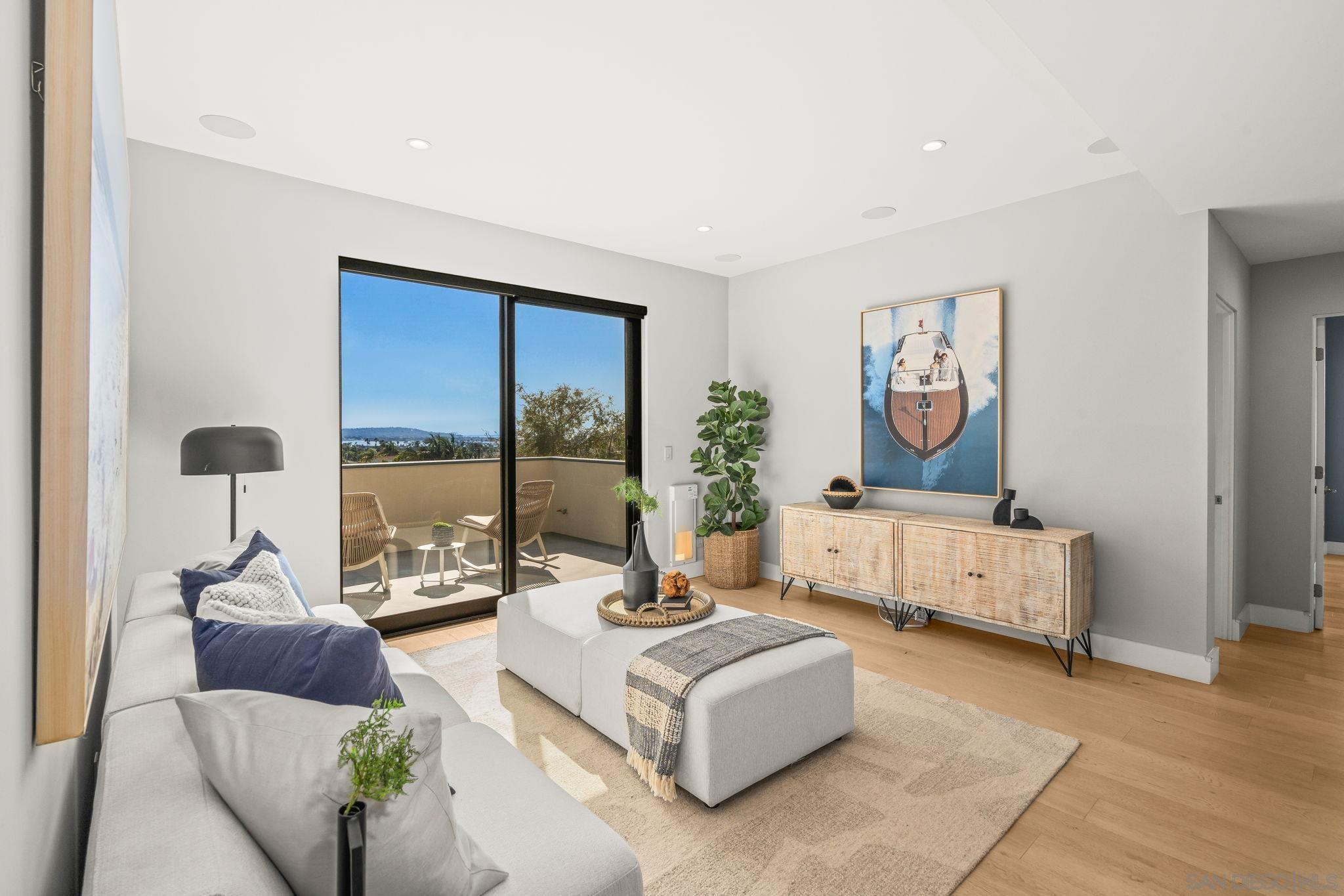 Detail Gallery Image 28 of 58 For 1505  Loring St, San Diego,  CA 92109 - 4 Beds | 4 Baths