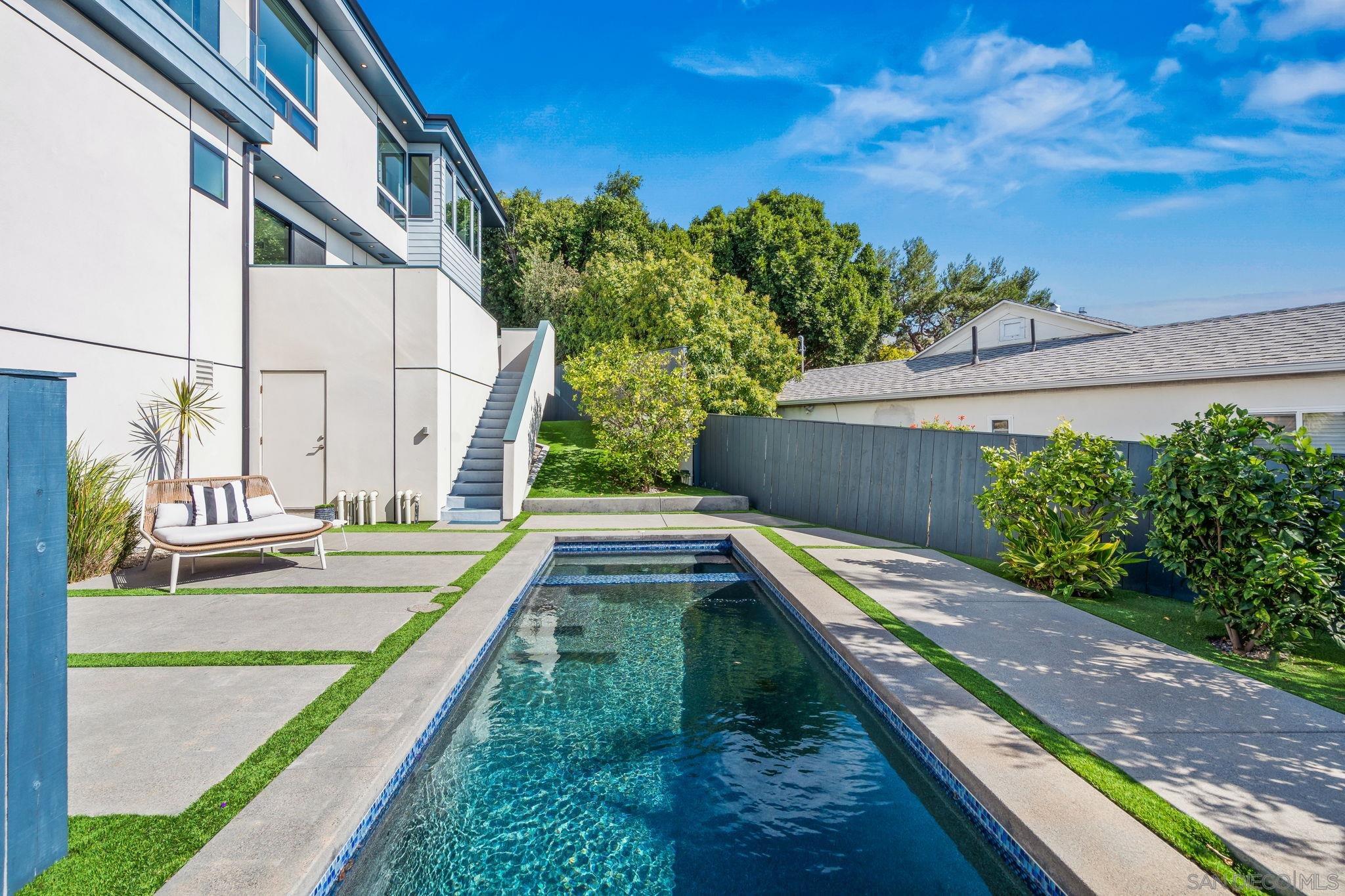 Detail Gallery Image 32 of 58 For 1505  Loring St, San Diego,  CA 92109 - 4 Beds | 4 Baths