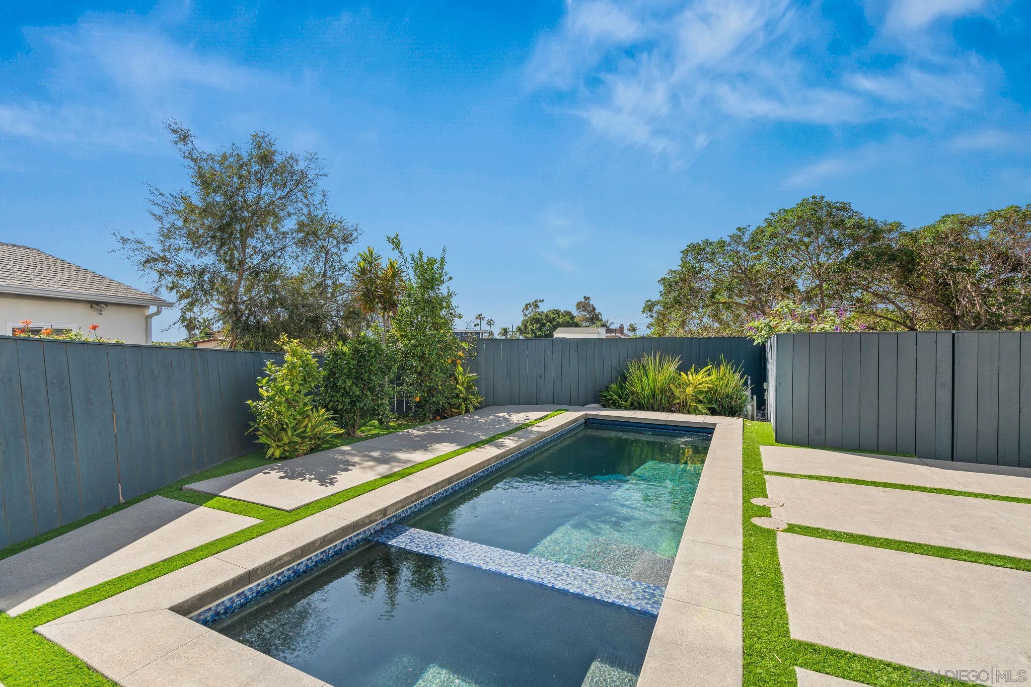 Detail Gallery Image 33 of 58 For 1505  Loring St, San Diego,  CA 92109 - 4 Beds | 4 Baths