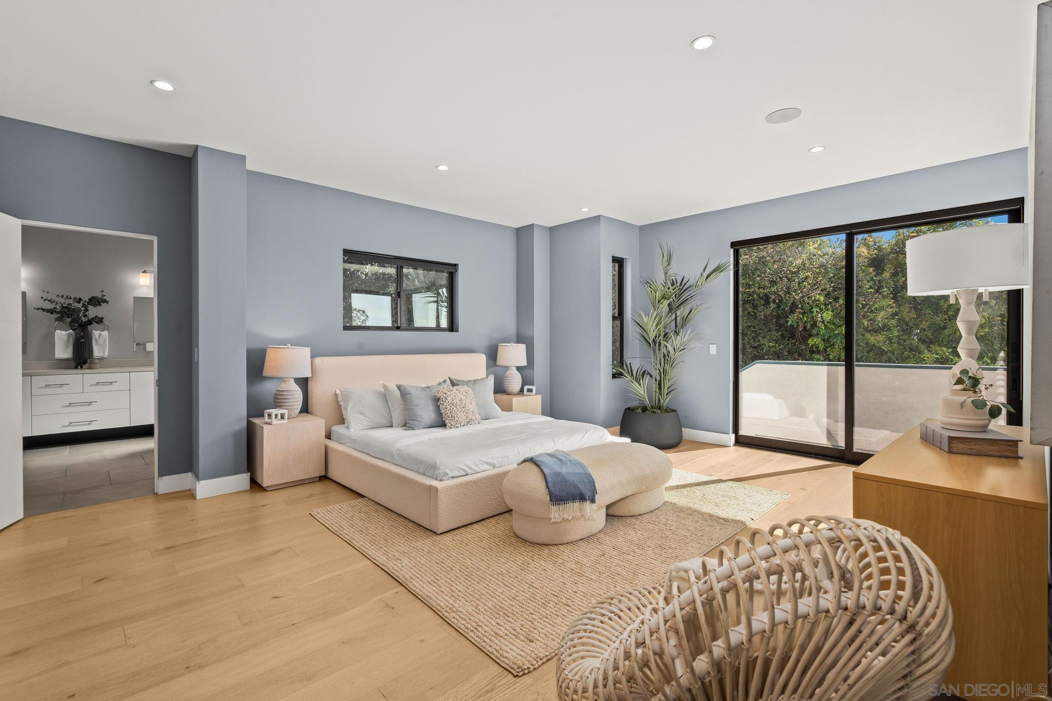 Detail Gallery Image 38 of 58 For 1505  Loring St, San Diego,  CA 92109 - 4 Beds | 4 Baths