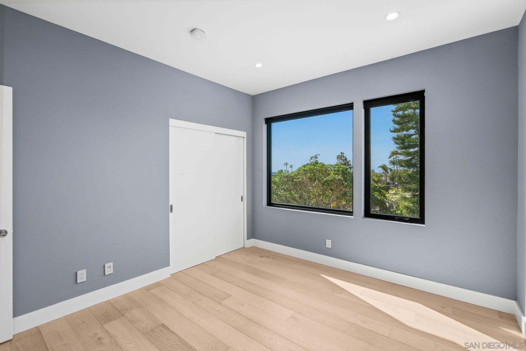 Detail Gallery Image 51 of 58 For 1505  Loring St, San Diego,  CA 92109 - 4 Beds | 4 Baths