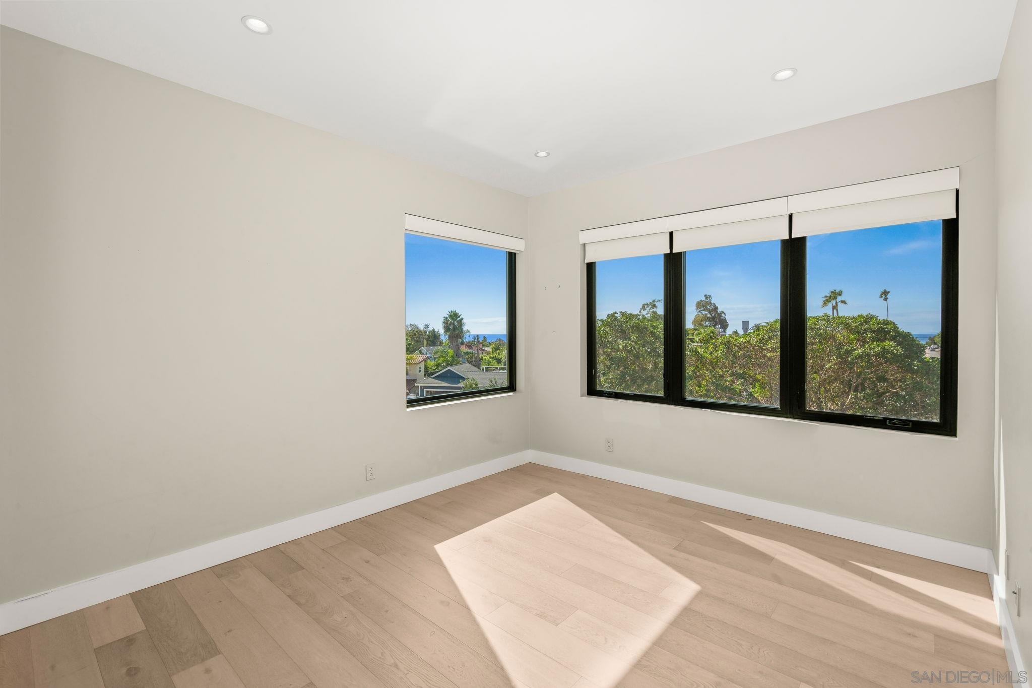 Detail Gallery Image 52 of 58 For 1505  Loring St, San Diego,  CA 92109 - 4 Beds | 4 Baths