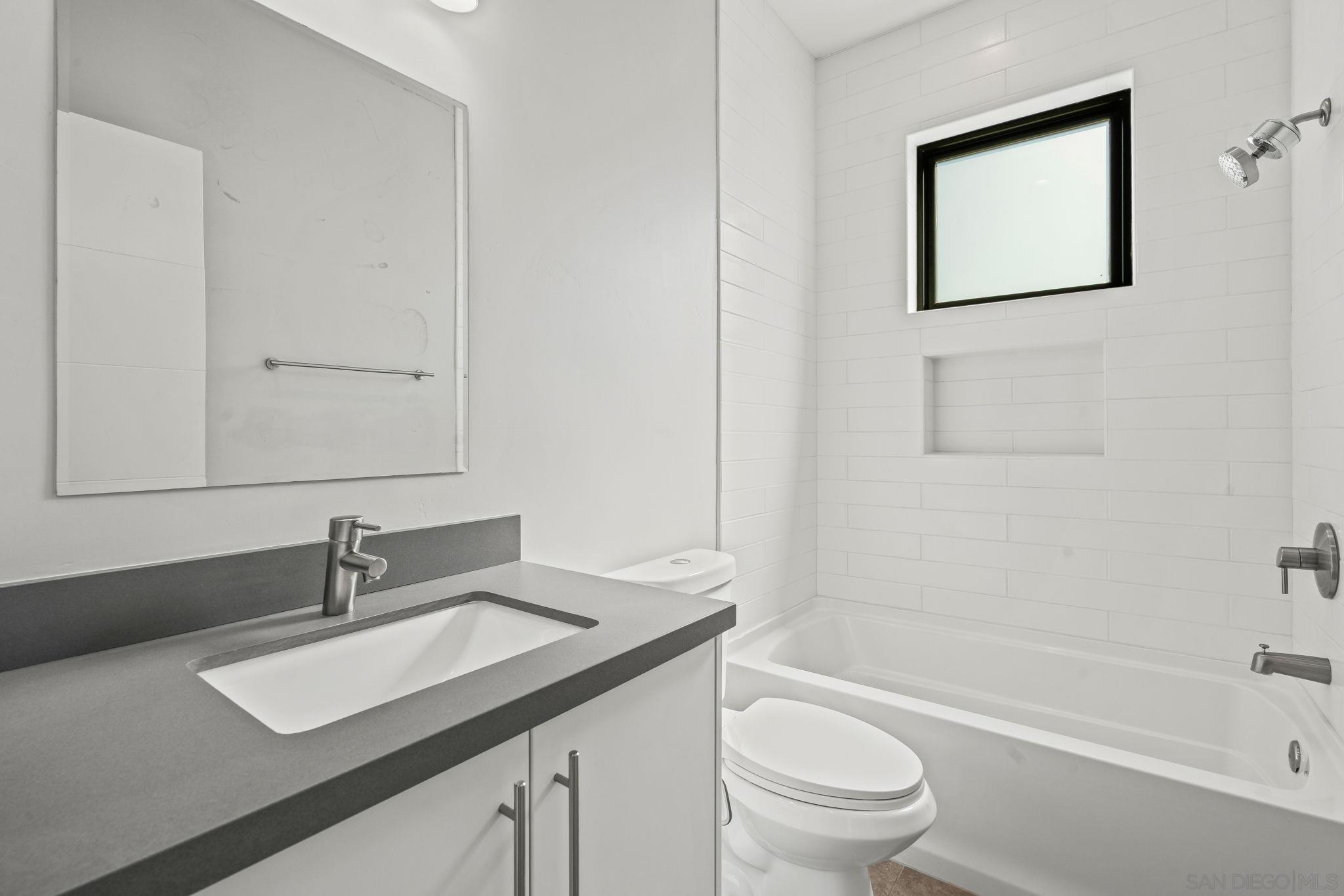 Detail Gallery Image 54 of 58 For 1505  Loring St, San Diego,  CA 92109 - 4 Beds | 4 Baths