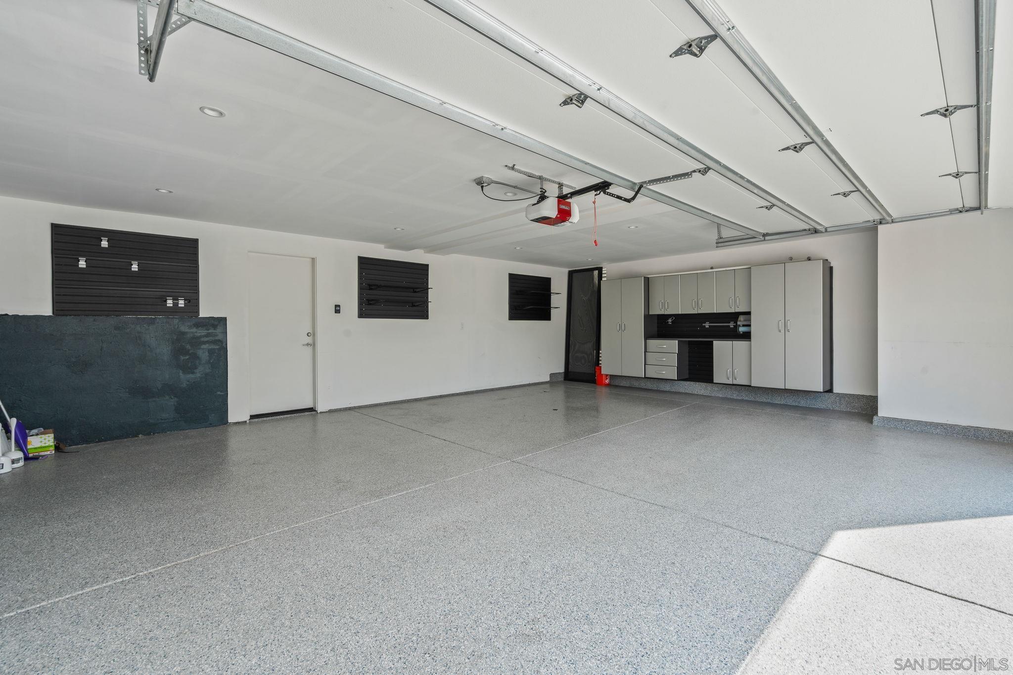 Detail Gallery Image 56 of 58 For 1505  Loring St, San Diego,  CA 92109 - 4 Beds | 4 Baths