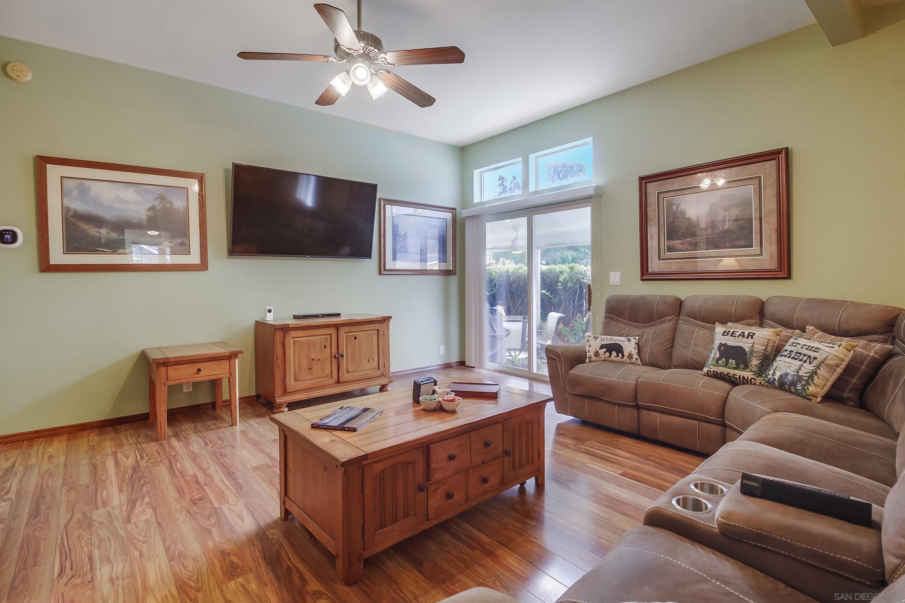 Detail Gallery Image 11 of 66 For 15935  Spring Oaks Road Space 1, El Cajon,  CA 92021 - 3 Beds | 2 Baths