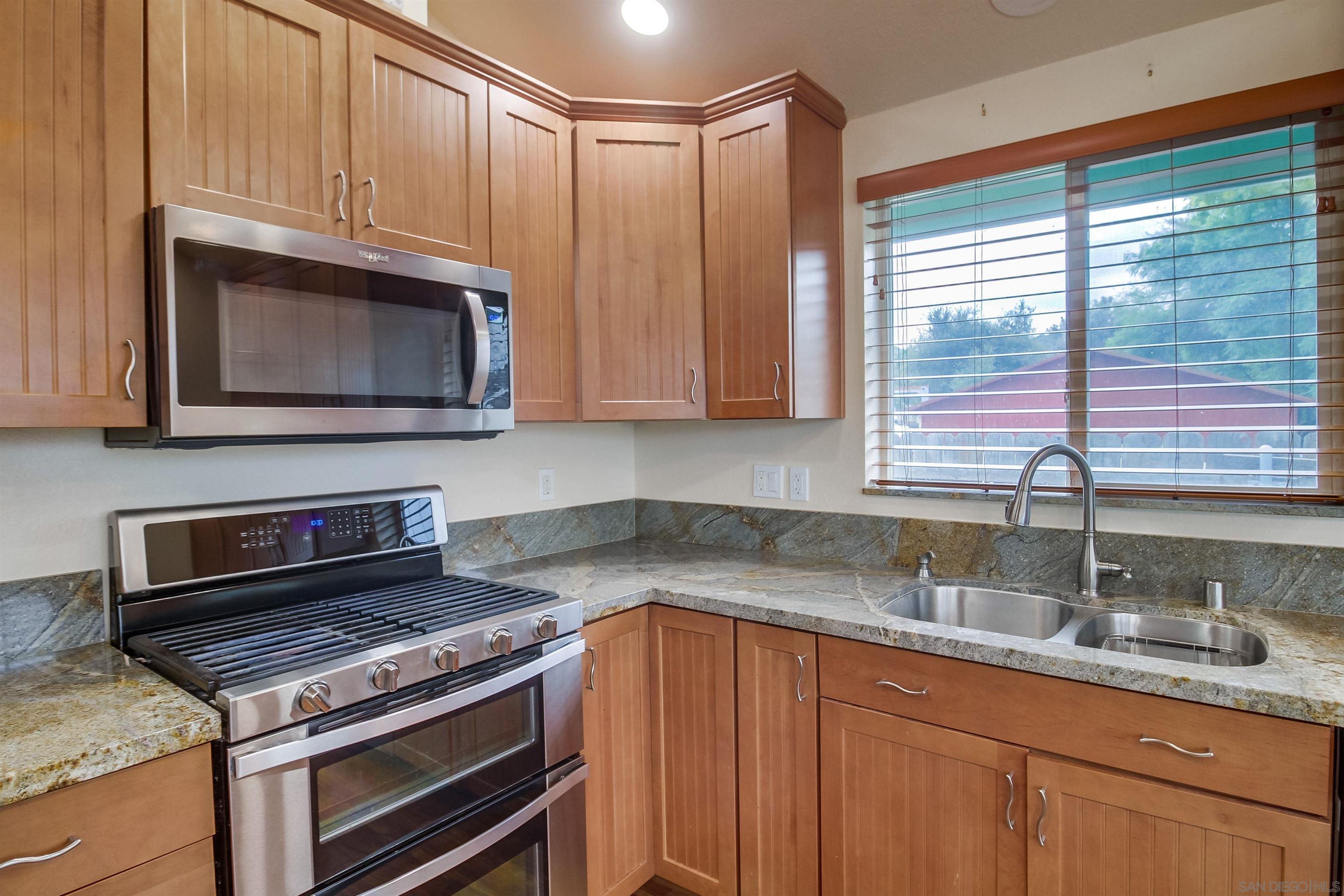 Detail Gallery Image 27 of 66 For 15935  Spring Oaks Road Space 1, El Cajon,  CA 92021 - 3 Beds | 2 Baths