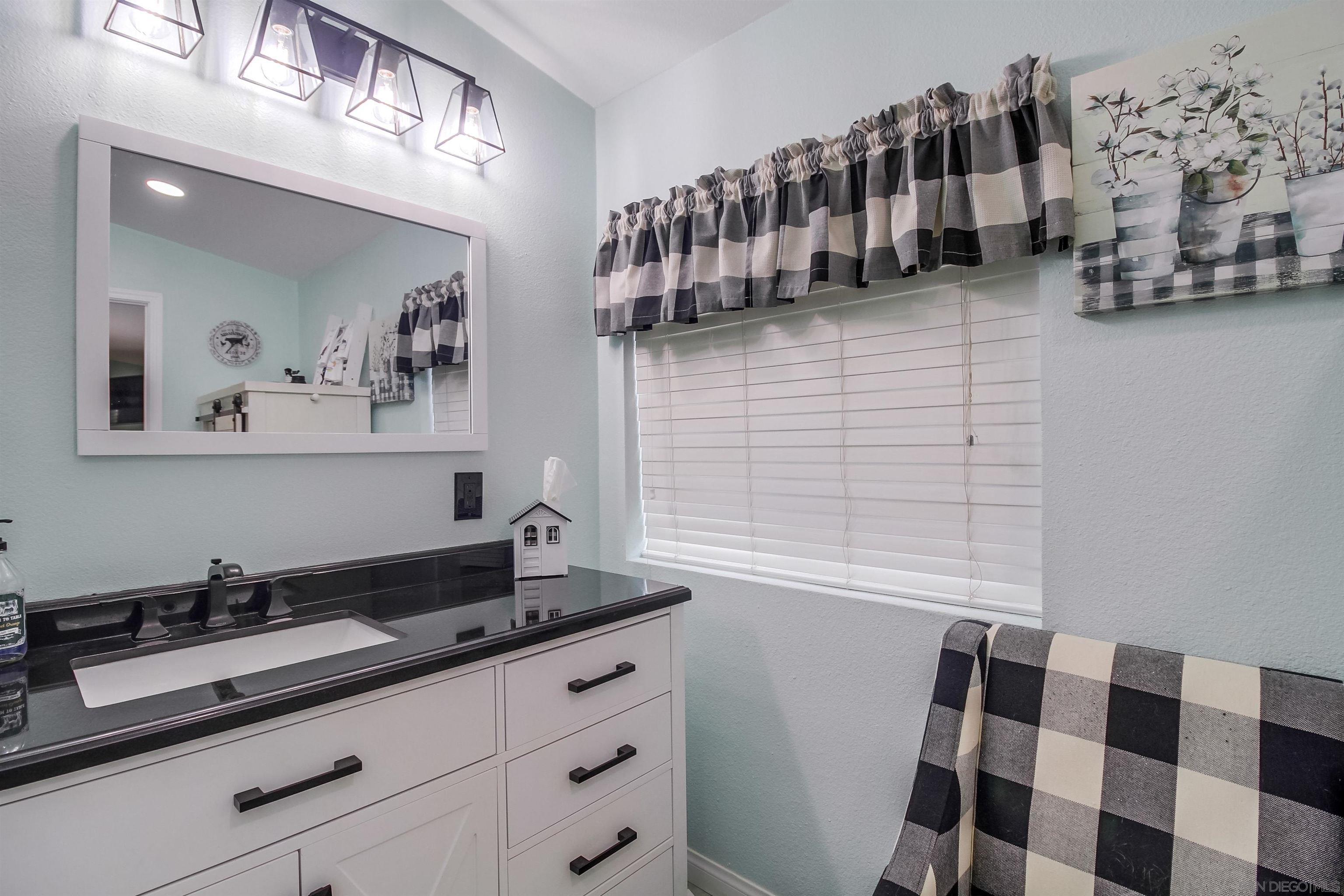 Detail Gallery Image 33 of 66 For 15935  Spring Oaks Road Space 1, El Cajon,  CA 92021 - 3 Beds | 2 Baths