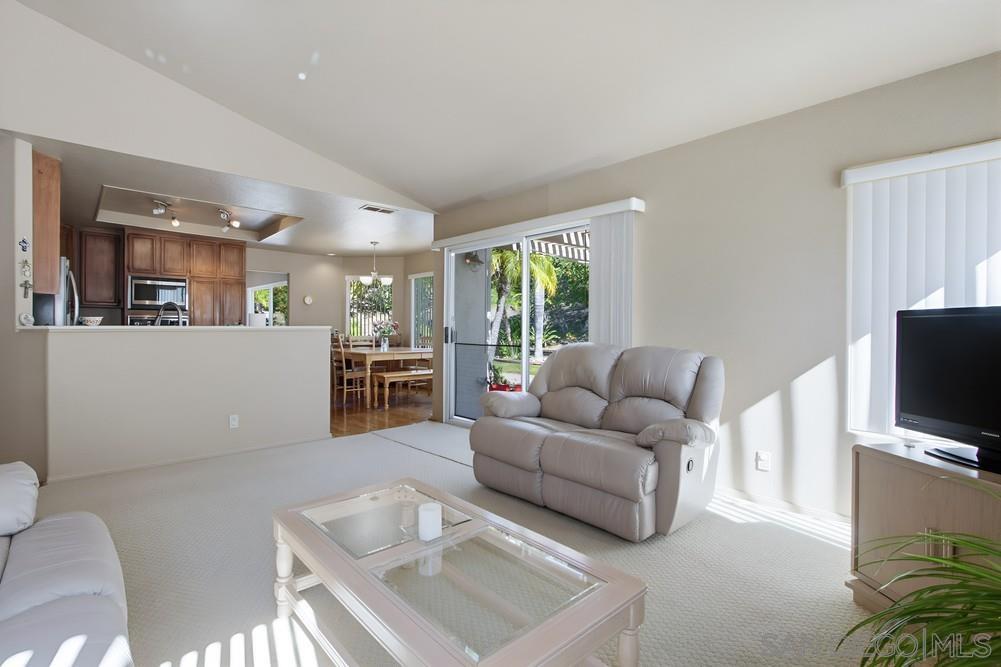Detail Gallery Image 20 of 45 For 2114  Willowbrook, Escondido,  CA 92029 - 4 Beds | 2/1 Baths
