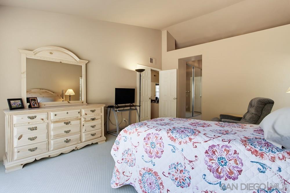 Detail Gallery Image 24 of 45 For 2114  Willowbrook, Escondido,  CA 92029 - 4 Beds | 2/1 Baths