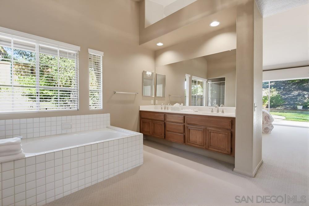 Detail Gallery Image 25 of 45 For 2114  Willowbrook, Escondido,  CA 92029 - 4 Beds | 2/1 Baths