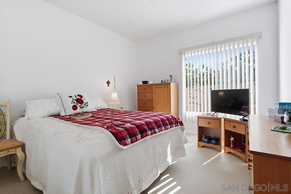 Detail Gallery Image 28 of 45 For 2114  Willowbrook, Escondido,  CA 92029 - 4 Beds | 2/1 Baths